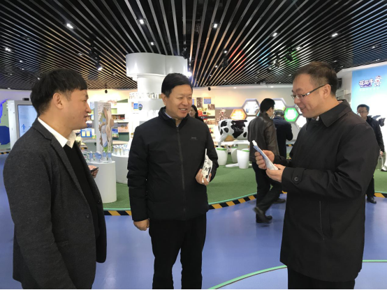 寧夏回族自治區(qū)農(nóng)業(yè)農(nóng)村廳黨組書記、廳長王剛一行蒞臨花花牛乳業(yè)集團調(diào)研