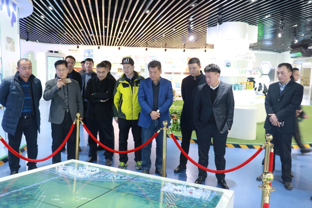 涉農(nóng)企業(yè)強(qiáng)強(qiáng)聯(lián)合，“抱團(tuán)取暖”共迎企業(yè)發(fā)展的春天