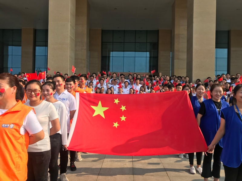 花花牛 唱紅歌 祝福我的國(guó)?。。? />
			</div>
		<div   id=